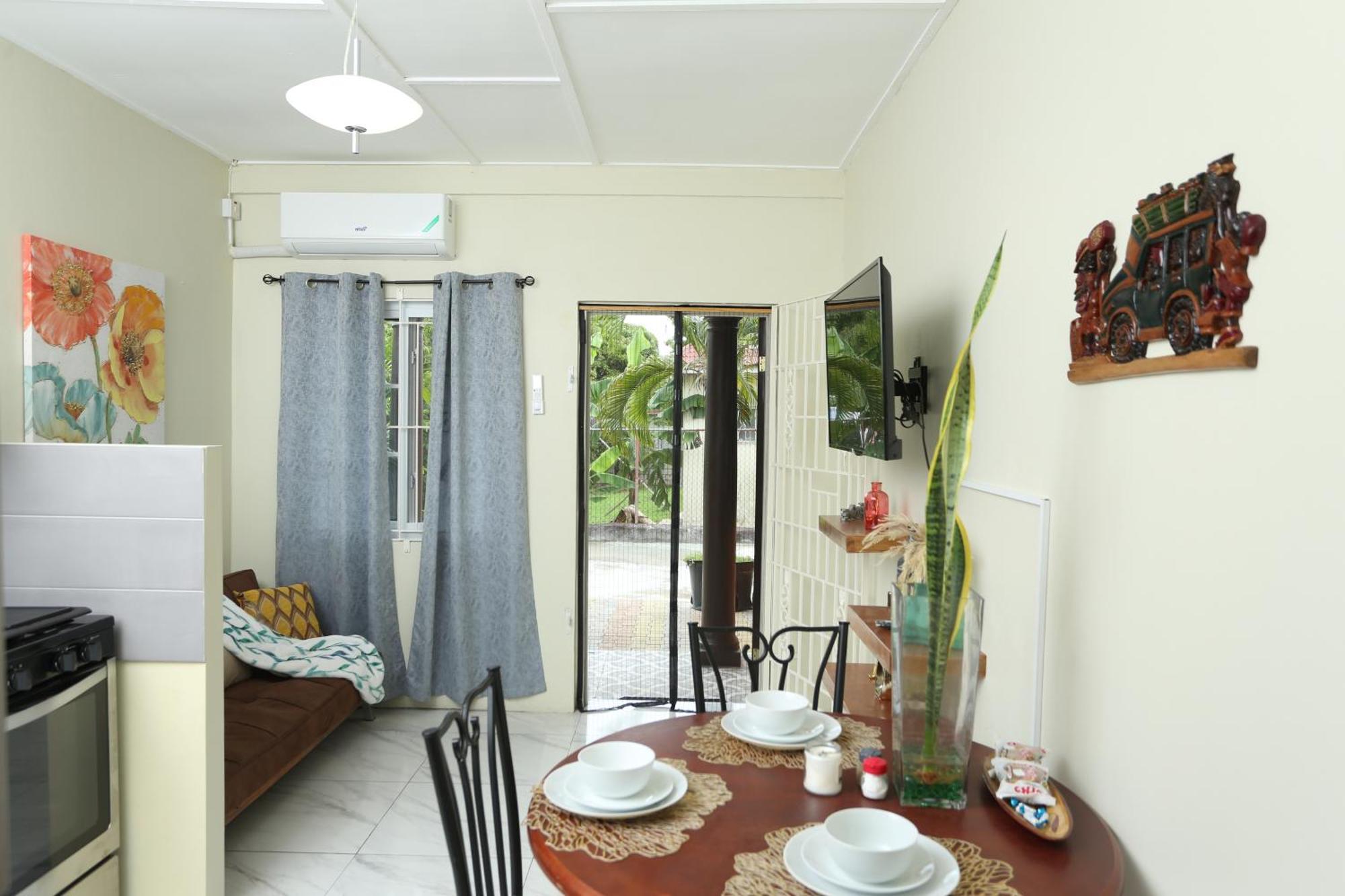 Hidden Gem Apartment Kingston Bagian luar foto